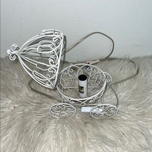 Elegant White Carriage Lamp